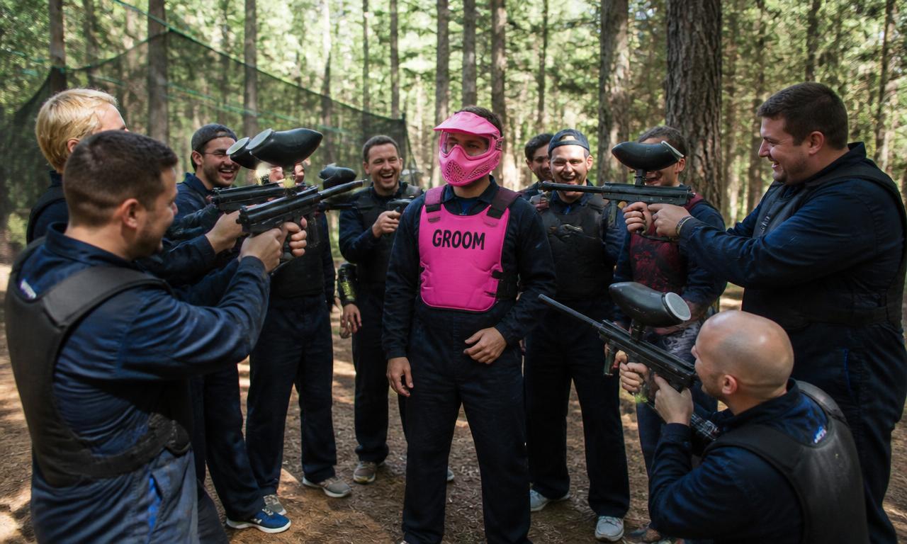 Polttarit paintball-kentällä — sankari maaliin ensimmäisenä